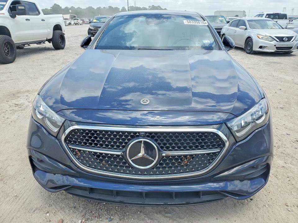 2024 Mercedes-benz E-klasse VIN W1KLF4HB0RA020397 COPART salvage auction — WATER/FLOOD, Tx - Salvage Title-Flood Damage, sold $30,750 on 2026-07-14 (photo 5)