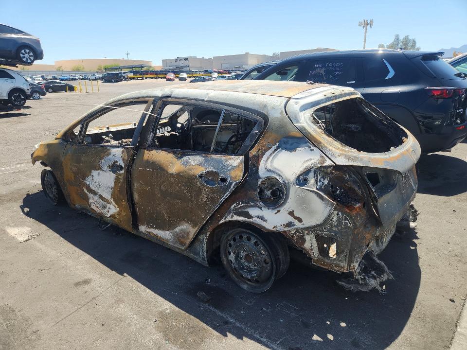 2017 Kia Forte VIN KNAFK5A8XH5679471 COPART salvage auction — BURN, Nv - Non-Repairable Vehicle Cert, sold $125 on 2026-07-20 (photo 2)