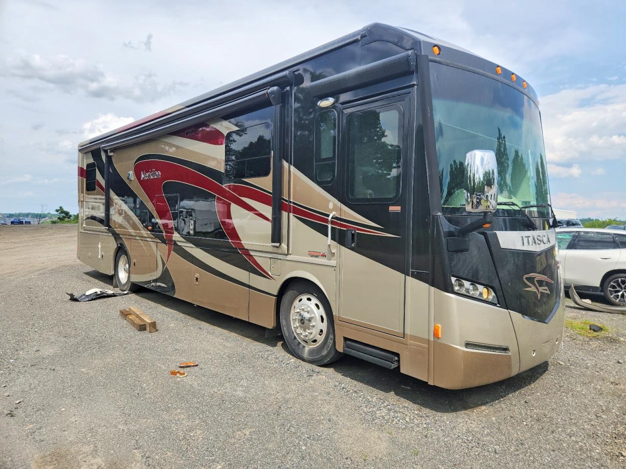 2014 Itasco VIN 4UZACVDT5ECFS5346 — COPART salvage auction photo
