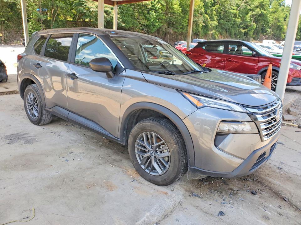 2024 Nissan Rogue sport VIN 5N1BT3AAXRC673443 COPART salvage auction — MECHANICAL, FL - CERTIFICATE OF TITLE, sold $8,600 on 2026-07-22 (photo 4)