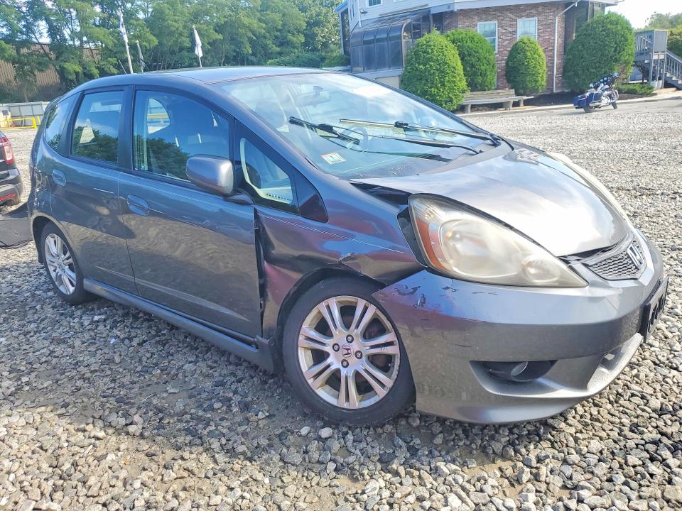 2011 Honda Fit VIN JHMGE8H62BC027238 COPART salvage auction — FRONT END, Ma - Certificate Of Title, sold $1,100 on 2026-07-04 (photo 4)