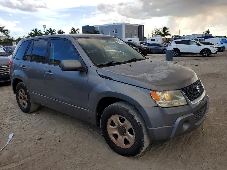 2010 Suzuki Grand vitara VIN JS3TE0D2XA4100337 COPART salvage auction — NORMAL WEAR, FL - CERTIFICATE OF TITLE, sold $1,200 on 2026-07-08 (photo 4)