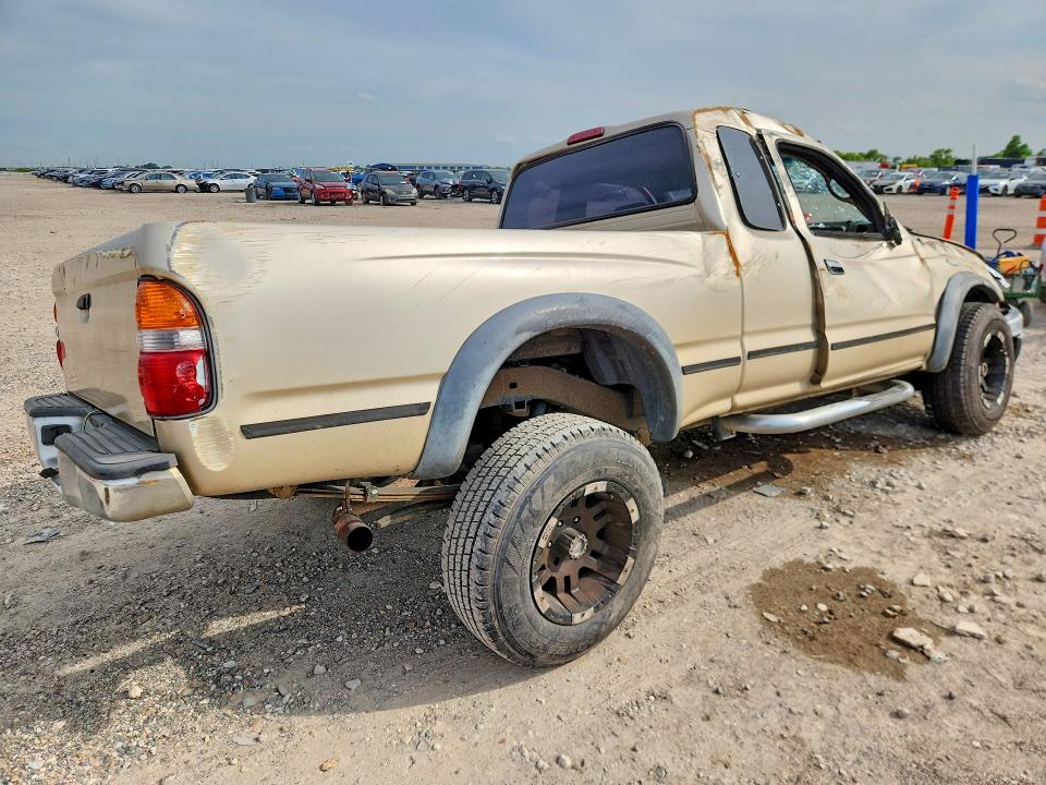 2001 Toyota Tacoma VIN 5TESN92N21Z758169 COPART salvage auction — FRONT END, TX - SALVAGE VEHICLE TITLE (P), sold $750 on 2026-07-16 (photo 3)