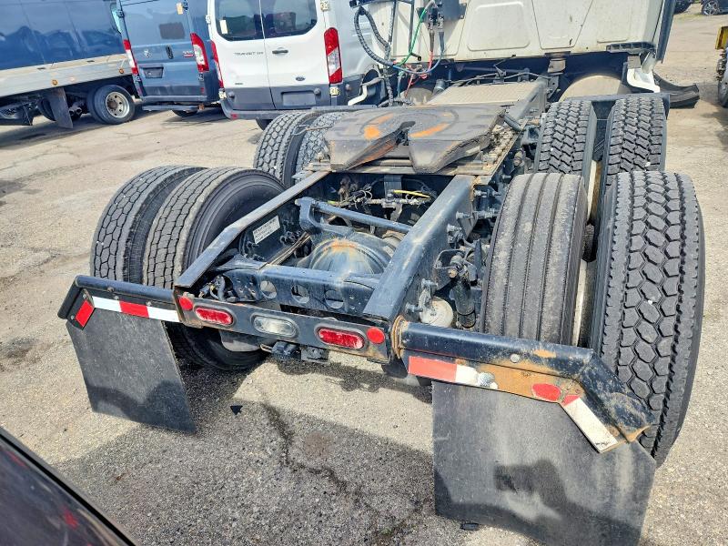 2024 International VIN 3HSDZAPR0RN328385 COPART salvage auction — SIDE, Il - Salvage Certificate, sold $14,300 on 2026-08-27 (photo 9)