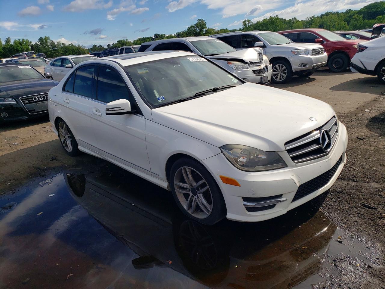 2014 Mercedes-Benz C-Class VIN WDDGF4HBXER305170 COPART salvage auction — Front End, NY - CERTIFICATE OF TITLE, sold $475 on 2026-06-30 (photo 4)