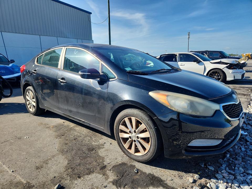 2014 Kia Forte VIN KNAFX4A61E5215975 COPART salvage auction — FRONT END, Fl - Cert Of Title Slvg Rebuildable, sold $425 on 2026-07-15 (photo 4)