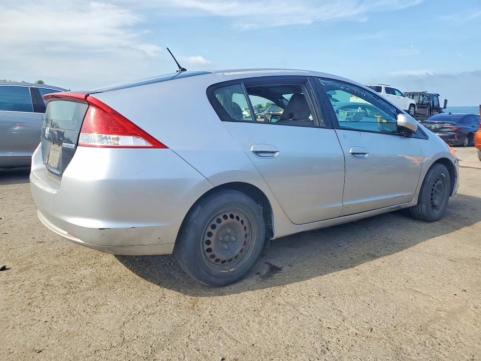2010 Honda Insight VIN JHMZE2H56AS027910 COPART salvage auction — VANDALISM, Pa - Cert Of Salv-R=Reconstructed, sold $400 on 2026-07-02 (photo 3)