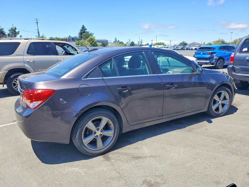2015 Chevrolet Cruze VIN 1G1PE5SB5F7148147 COPART salvage auction — MINOR DENT/SCRATCHES, Ca - Dis/Dlr/Exp Only Clean Title, sold $850 on 2026-07-10 (photo 3)