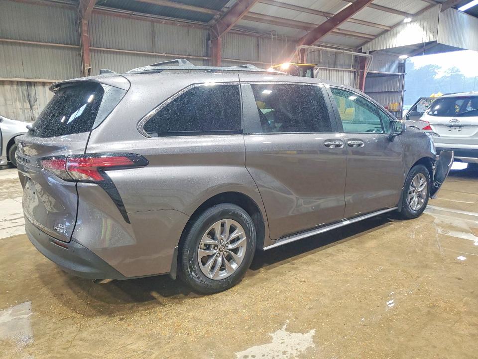 2022 Toyota Sienna VIN 5TDYRKEC6NS130277 COPART salvage auction — FRONT END, LA - CERT OF TITLE-SALVAGE, sold $6,500 on 2026-07-24 (photo 3)