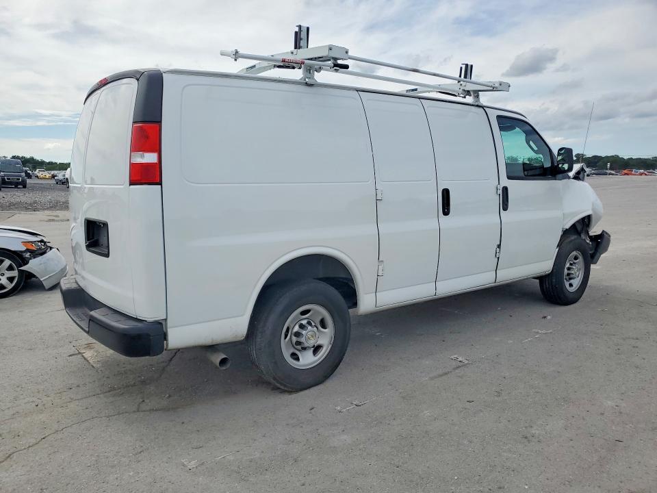 2024 Chevrolet Express VIN 1GCWGAFP9R1236797 COPART salvage auction — FRONT END, Tn - Certificate Of Title, sold $8,000 on 2026-07-29 (photo 3)