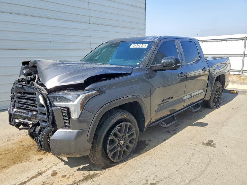 2026 Toyota Tundra VIN 5TFWA5DB1TX370675 COPART salvage auction — FRONT END, Ca - Dis/Dlr/Exp Only Clean Title, sold $30,250 on 2026-07-07 (photo 1)