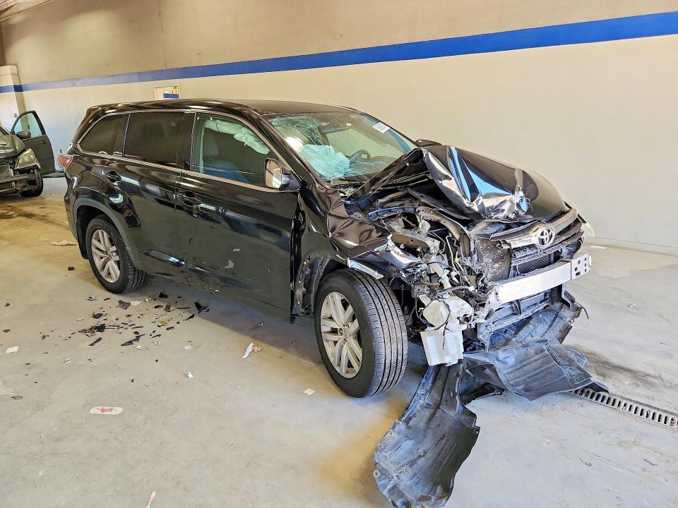 2015 Toyota Highlander VIN 5TDBKRFH5FS214735 COPART salvage auction — FRONT END, VA - CERT OF TITLE - SALVAGE, sold $2,650 on 2026-07-02 (photo 4)