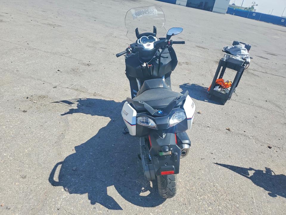 2013 BMW C VIN WB1013405DZC93551 COPART salvage auction — FRONT END, Tx - Salvage Vehicle Title, sold $250 on 2026-07-30 (photo 4)