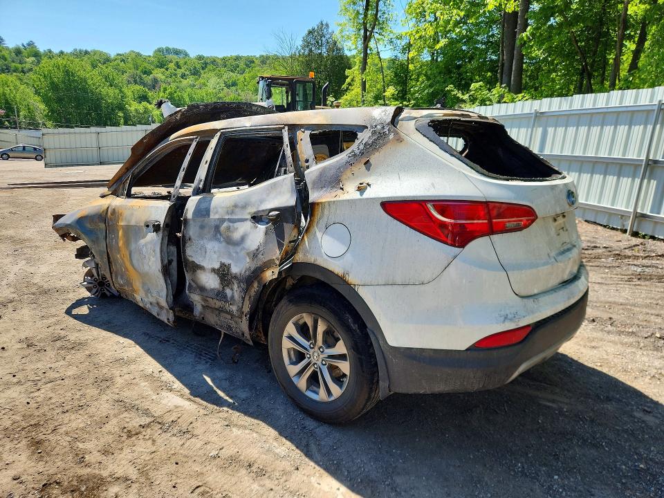 2013 Hyundai Santa fe VIN 5XYZUDLB2DG058949 COPART salvage auction — BURN, Vt - Cert Of Title-Salvage Vehicle, sold $175 on 2026-07-13 (photo 2)
