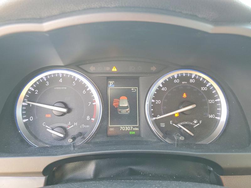 2018 Toyota VIN 5TDJZRFH2JS813592 COPART salvage auction — HAIL, Ia - Cert Of Title-Salvage Title, sold $10,200 on 2026-07-22 (photo 9)