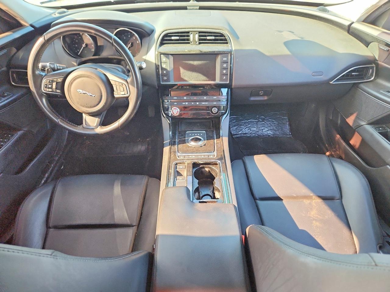 2018 Jaguar XE VIN SAJAD4FX7JCP34754 COPART salvage auction — Normal Wear, TX - CERTIFICATE OF TITLE, sold $1,400 on 2026-07-02 (photo 8)