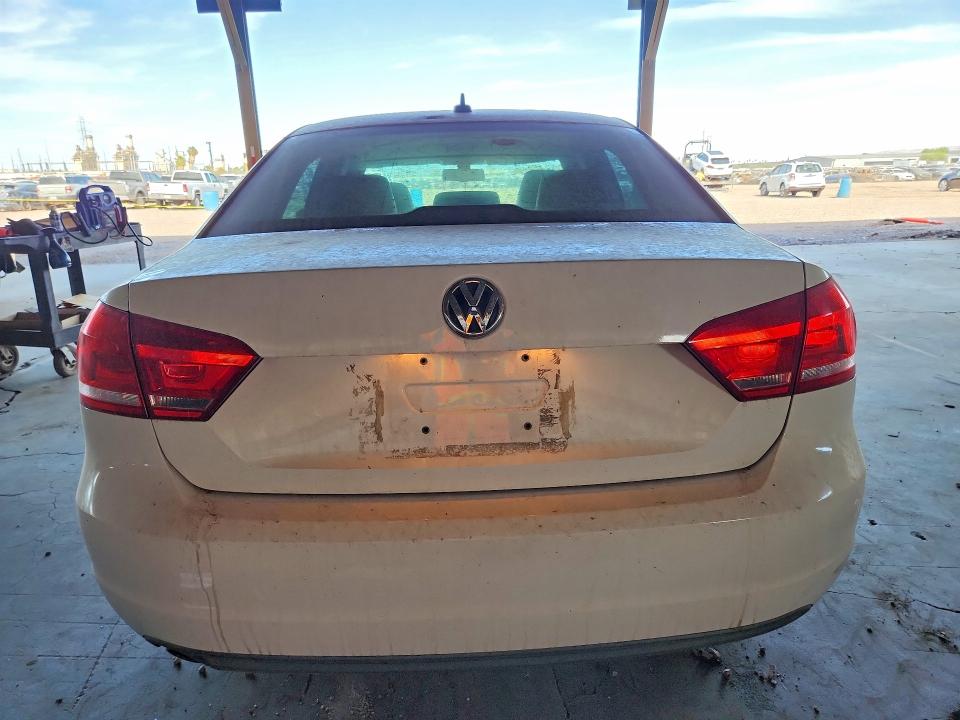 2012 Volkswagen Passat VIN 1VWBN7A32CC042827 COPART salvage auction — NORMAL WEAR, AZ - CERTIFICATE OF TITLE, sold $825 on 2026-07-29 (photo 6)