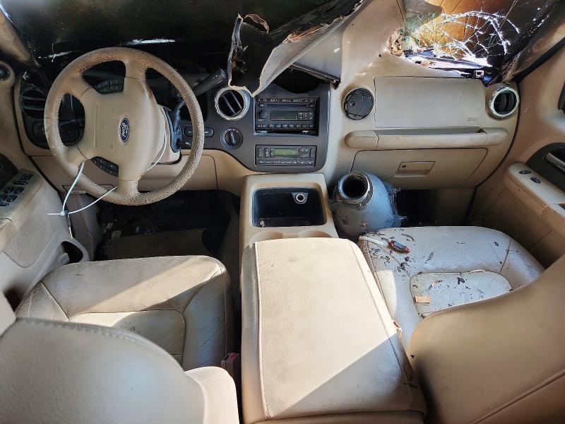 2005 Ford Expedition VIN 1FMPU185X5LB00083 COPART salvage auction — ENGINE BURN, Pa - Certificate Of Salvage, sold $325 on 2026-07-02 (photo 8)