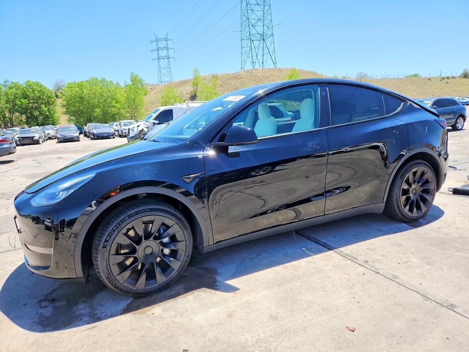 2021 Tesla Model y VIN 5YJYGAEE3MF152175 COPART salvage auction — REAR END, Co - Public - Salvage Title, sold $7,900 on 2026-07-27 (photo 1)