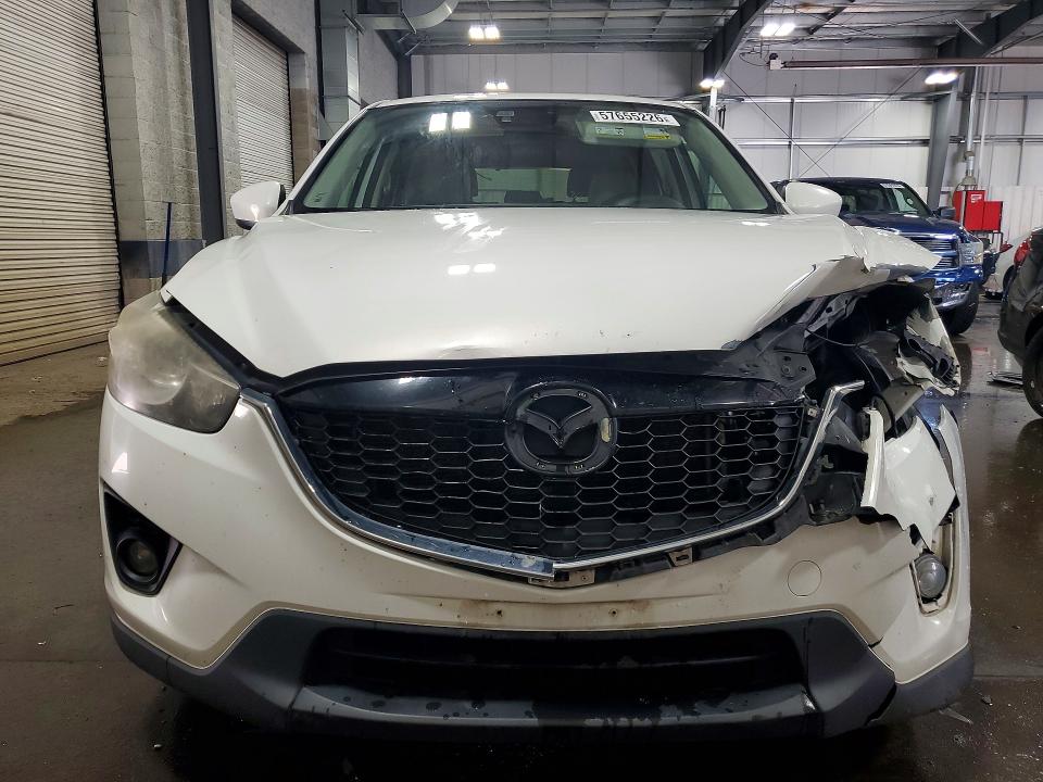 2014 Mazda Cx-5 VIN JM3KE4DY1E0426022 COPART salvage auction — FRONT END, Mn - Cert Of Title-Prior Salvage, sold $225 on 2026-07-28 (photo 5)