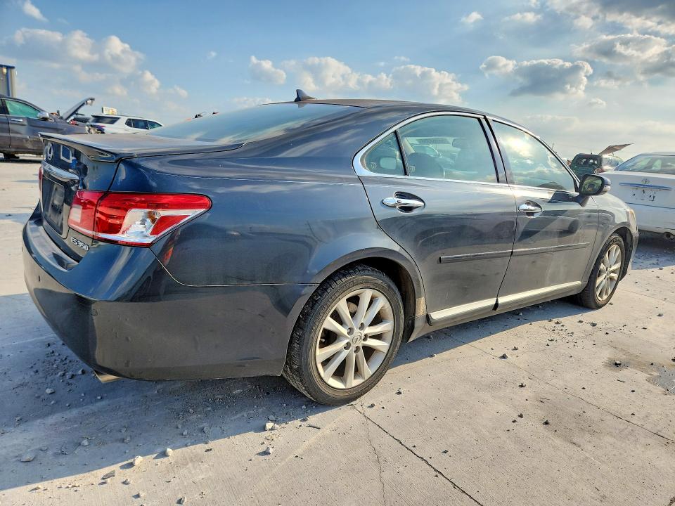 2011 Lexus Es 350 VIN JTHBK1EG3B2471404 COPART salvage auction — MINOR DENT/SCRATCHES, Tx - Certificate Of Title, sold $2,200 on 2026-07-07 (photo 3)