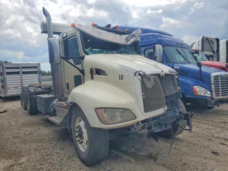 2018 Kenworth Construction VIN 2NKHLJ9X2JM221733 — COPART salvage auction photo