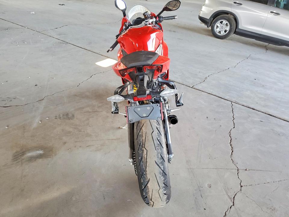 2026 Ducati Panigale VIN ZDMHAU8T6TB003360 COPART salvage auction — MINOR DENT/SCRATCHES, Az - Cert Of Title - Salvage, sold $7,200 on 2026-07-30 (photo 4)