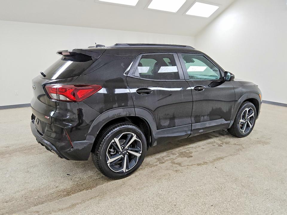 2023 Chevrolet Trailblazer VIN KL79MTSL8PB067378 COPART salvage auction — MINOR DENT/SCRATCHES, Co - Certificate Of Title, sold $20,007 on 2026-07-28 (photo 3)