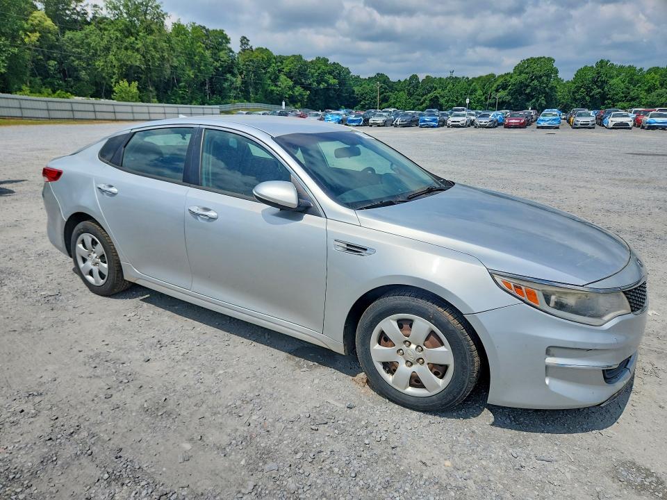 2016 Kia Optima VIN 5XXGT4L34GG019467 COPART salvage auction — MECHANICAL, Nc - Dealer Only Clean Title, sold $800 on 2026-07-22 (photo 4)