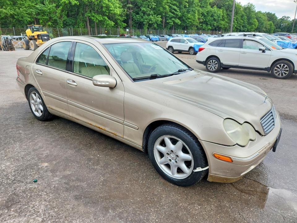 2003 Mercedes-benz C class VIN WDBRF61J23A405676 COPART salvage auction — FRONT END, PA - CERT OF TITLE, sold $500 on 2026-07-02 (photo 5)