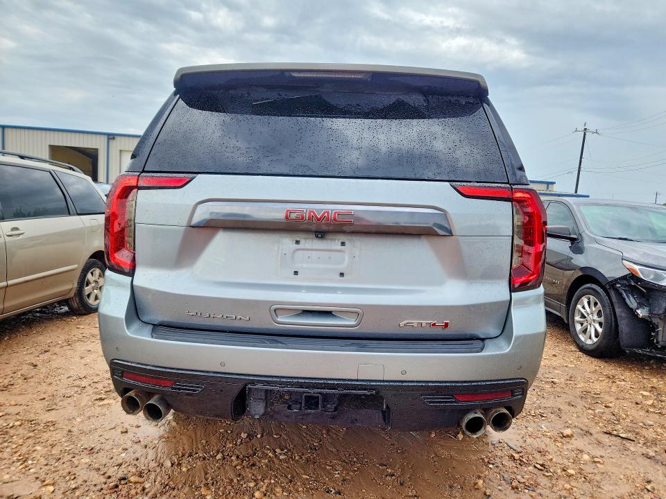 2024 Gmc Yukon VIN 1GKS2HKL4RR177575 COPART salvage auction — MINOR DENT/SCRATCHES, Salvage Title, sold $20,300 on 2026-07-23 (photo 6)