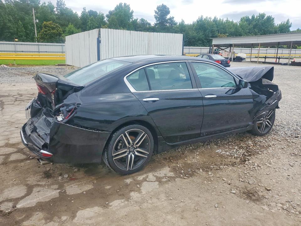 2017 Honda Accord VIN 1HGCR2F53HA165307 COPART salvage auction — FRONT END, Salvage Title, sold $1,100 on 2026-07-26 (photo 3)