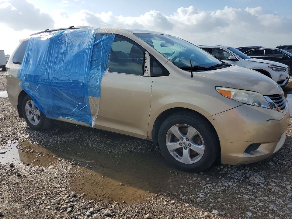2011 Toyota Sienna VIN 5TDKK3DC4BS005968 COPART salvage auction — SIDE, Tx - Salvage Vehicle Title, sold $2,000 on 2026-07-13 (photo 4)
