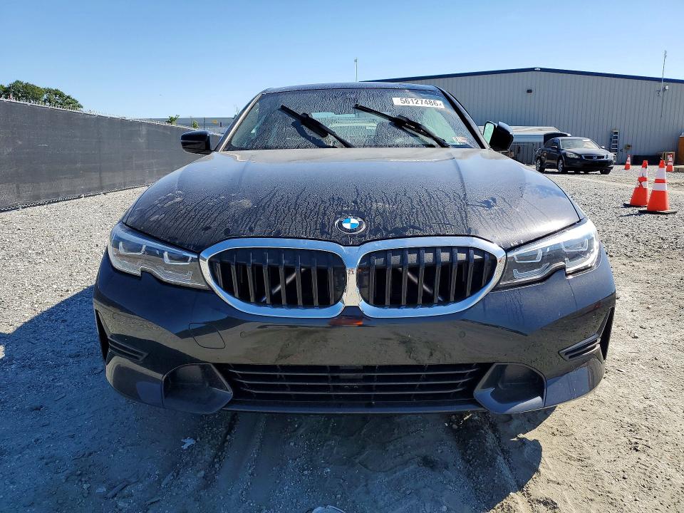 2022 BMW 3er VIN 3MW5R7J05N8C60889 COPART salvage auction — SIDE, Sc - Cert Of Title-Salvage, sold $8,400 on 2026-08-03 (photo 5)