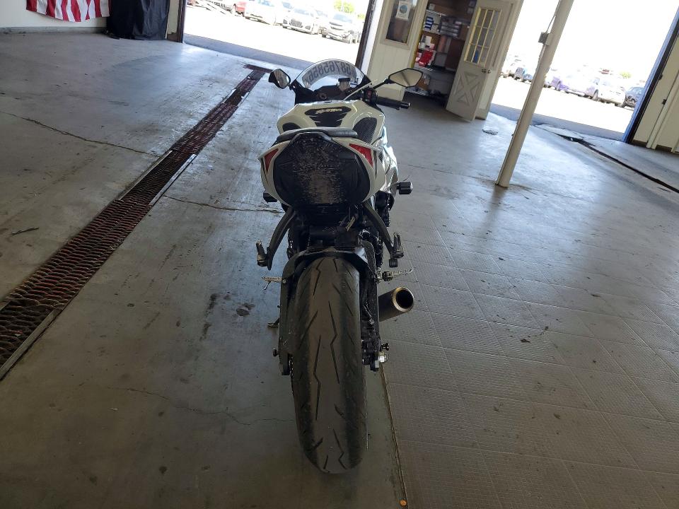 2025 Kawasaki Ninja VIN JKBZXJJ1XSA018122 COPART salvage auction — FRONT END, WA - BILL OF SALE, sold $2,600 on 2026-07-30 (photo 4)