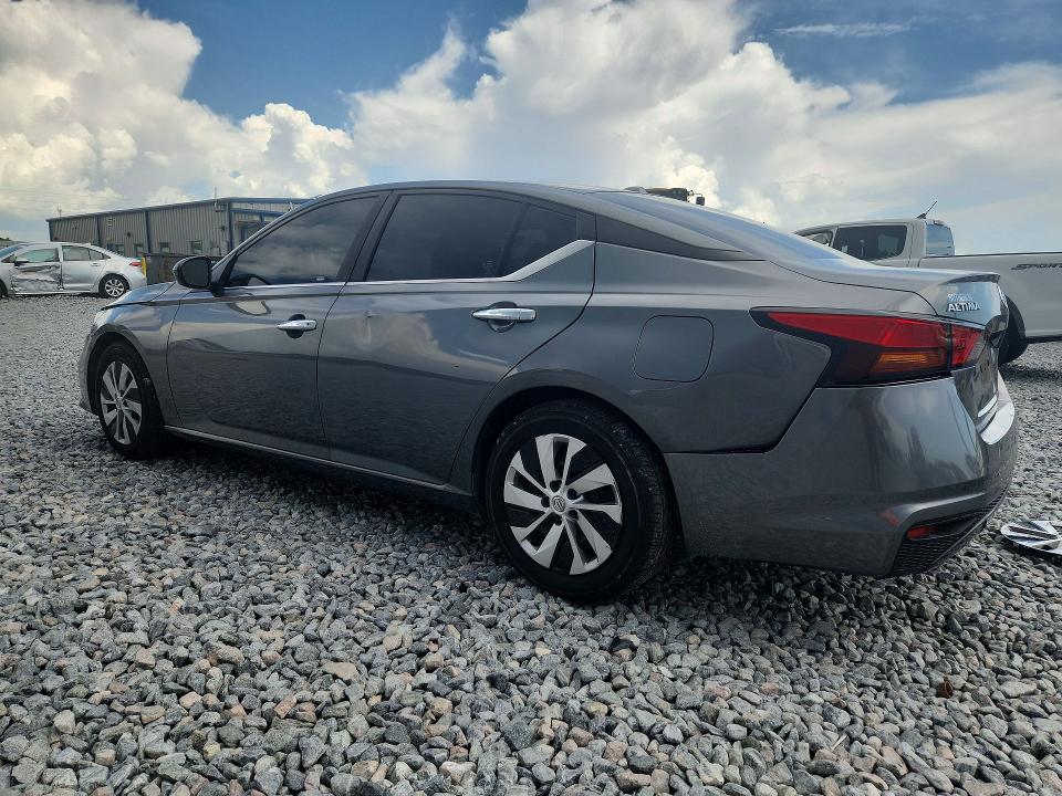 2020 Nissan Altima VIN 1N4BL4BV5LC127450 COPART salvage auction — REAR END, Fl - Certificate Of Title, sold $2,750 on 2026-07-22 (photo 2)