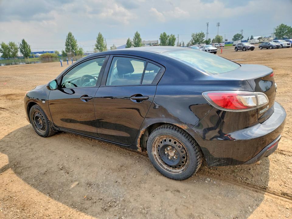 2010 Mazda 3 VIN JM1BL1SF0A1135806 COPART salvage auction — SIDE, AB - BOS - SALVAGE, sold $250 on 2026-07-14 (photo 2)