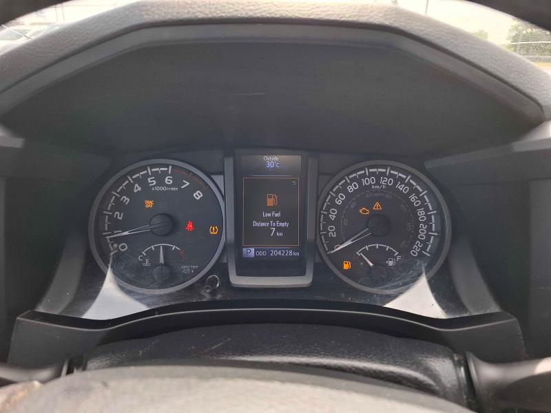2017 Toyota Tacoma VIN 5TFDZ5BNXHX023656 COPART salvage auction — NORMAL WEAR, ON - PERMIT NO BRAND - UNFIT (P), sold $12,100 on 2026-07-03 (photo 8)