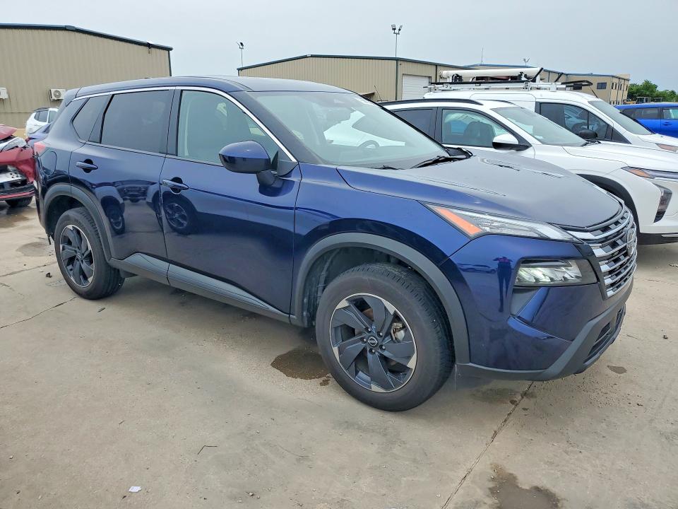 2025 Nissan Rogue VIN JN8BT3BB6SW147881 COPART salvage auction — REAR END, TX - SALVAGE VEHICLE TITLE, sold $4,500 on 2026-07-23 (photo 4)