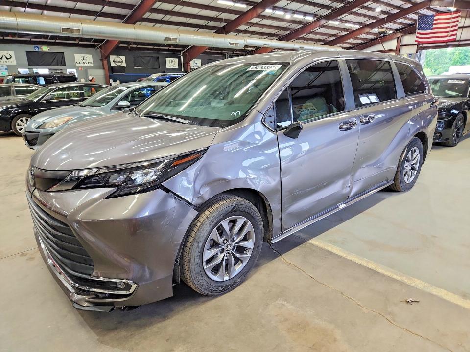 2024 Toyota Sienna VIN 5TDYSKFC7RS114503 — COPART salvage auction photo