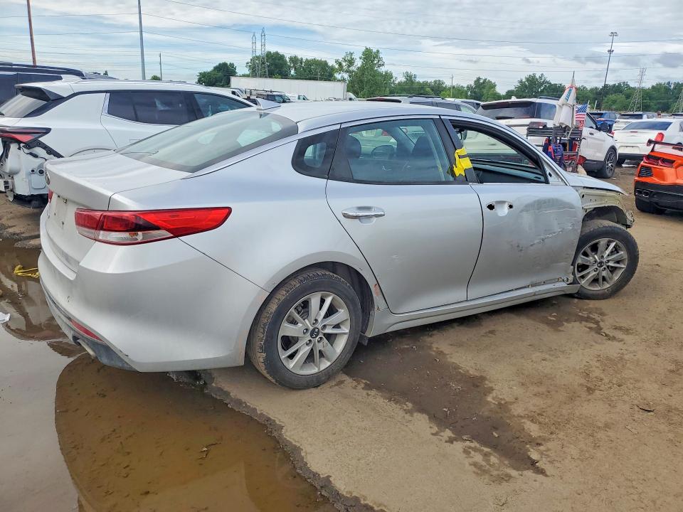 2016 Kia VIN KNAGT4L30G5119812 COPART salvage auction — FRONT END, MI - DEALER ONLY-REBUILT SALVAGE, sold $725 on 2026-07-31 (photo 3)