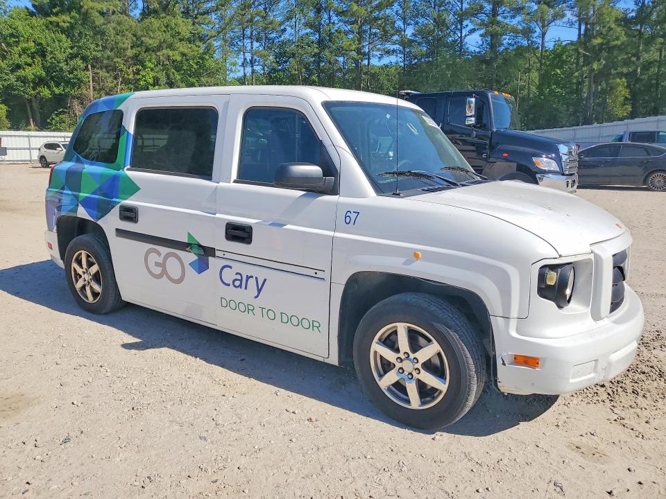 2014 Am general Mv-1 VIN 57WMD2A68EM101805 COPART salvage auction — MINOR DENT/SCRATCHES, NC - CERTIFICATE OF TITLE, sold $1,100 on 2026-07-06 (photo 4)