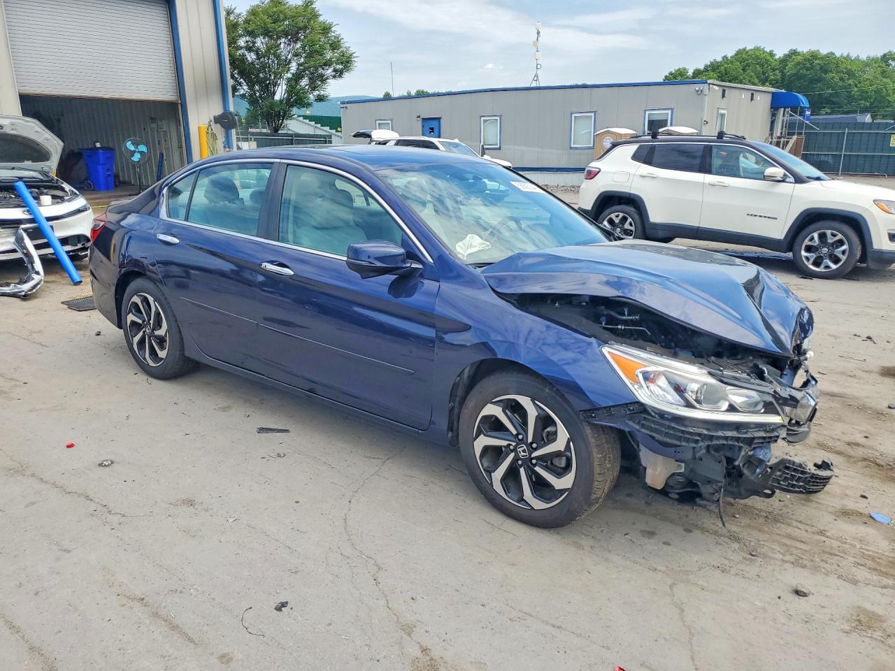 2017 Honda Accord VIN 1HGCR2F75HA292013 COPART salvage auction — Front End, PA - CERTIFICATE OF SALVAGE, sold $4,150 on 2026-07-01 (photo 4)