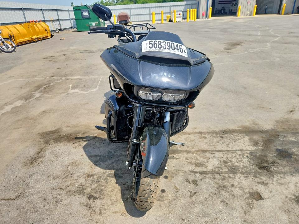 2022 Harley-davidson Road glide VIN 1HD1KZF11NB634060 COPART salvage auction — FRONT END, Me - Cert Of Title-Salvage Collisio, sold $7,400 on 2026-08-13 (photo 2)
