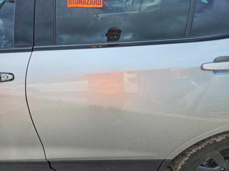 2022 Chevrolet Equinox VIN 3GNAXMEV0NS121890 COPART salvage auction — WATER/FLOOD, IN - CERT OF TITLE-SALVAGE FLOOD, sold $7,800 on 2026-08-21 (photo 8)