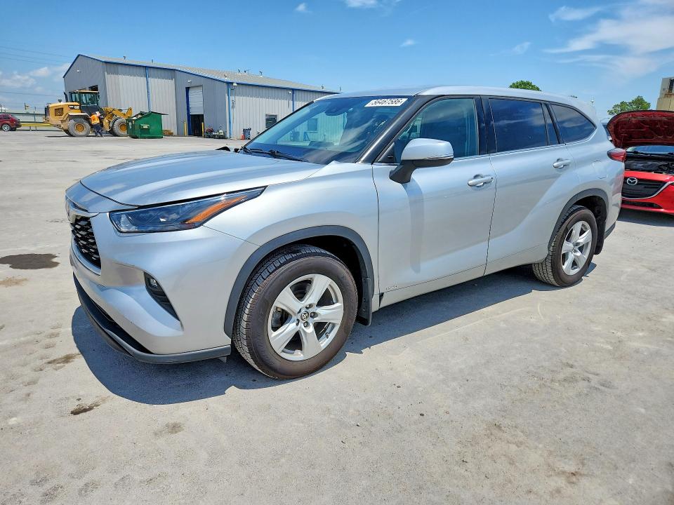2022 Toyota Highlander hybrid VIN 5TDBBRCH9NS555235 COPART salvage auction — FRONT END, Ok - Certificate Of Title, sold $16,000 on 2026-07-22 (photo 1)