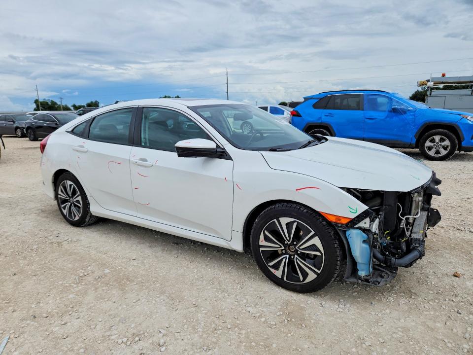 2018 Honda Civic VIN 2HGFC1F72JH645887 COPART salvage auction — FRONT END, Tx - Salvage Vehicle Title, sold $100 on 2026-08-20 (photo 4)