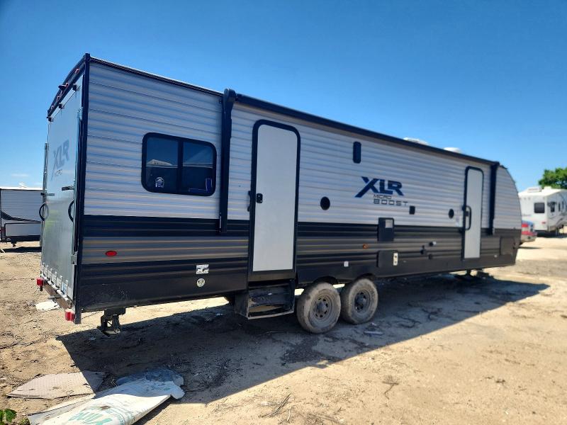 2021 Forrest river VIN 5ZT2XLUB1MZ792676 COPART salvage auction — SIDE, KS - CERT OF TITLE-SALVAGE, sold $7,200 on 2026-07-16 (photo 4)