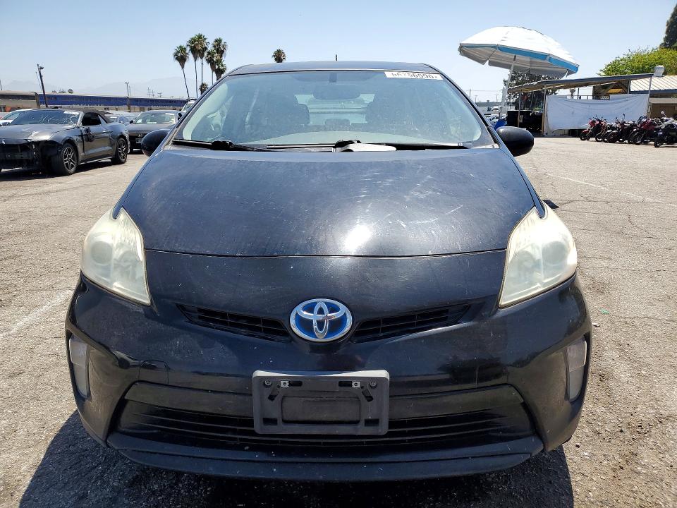 2014 Toyota Prius VIN JTDKN3DU2E1739672 COPART salvage auction — MINOR DENT/SCRATCHES, Ca - App For Dup Clean Or Ac, sold $2,050 on 2026-07-28 (photo 5)
