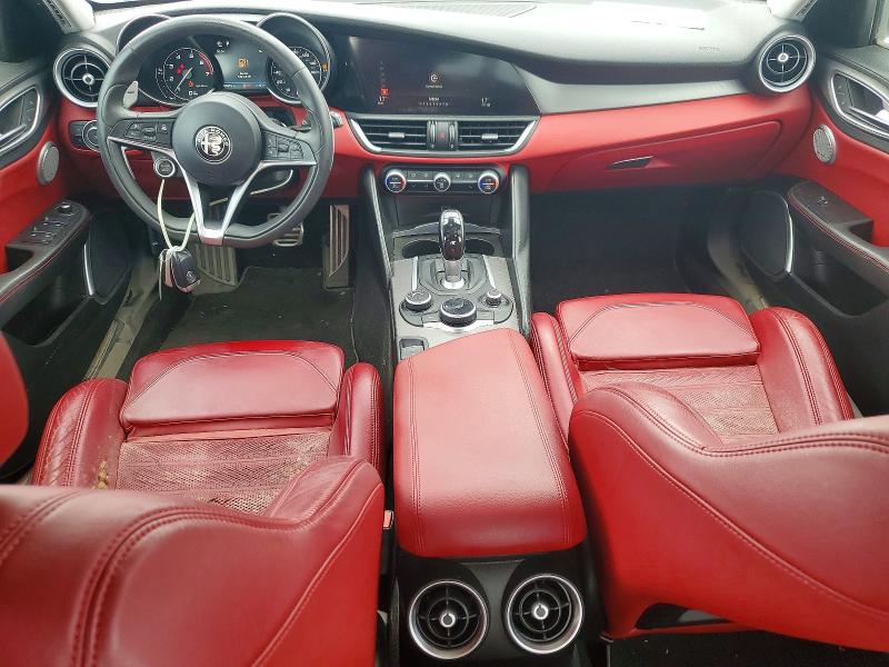 2017 Alfa romeo Giulia VIN ZARFAECN2H7552183 COPART salvage auction — WATER/FLOOD, Tx - Salvage Title-Flood Damage, sold $2,000 on 2026-07-23 (photo 8)